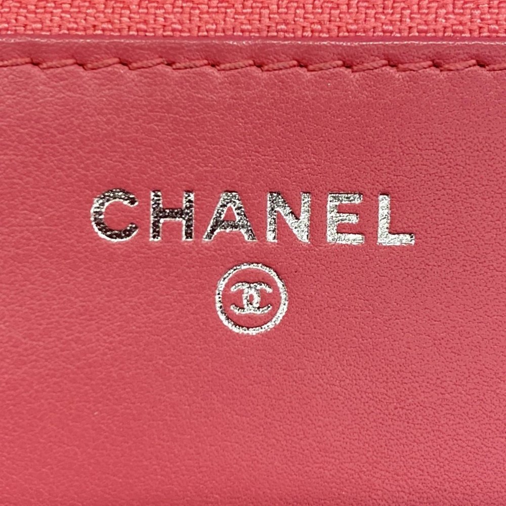 CHANEL Pink Lambskin Leather Wallet - Picture 5 of 12